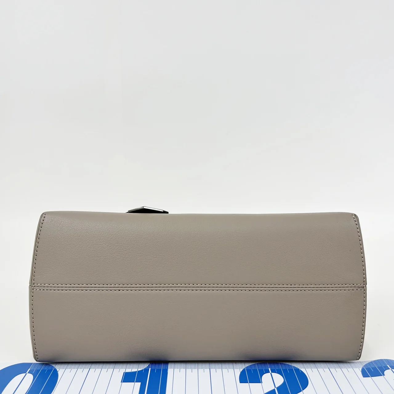 FENDI BY THE WAY MEDIUM (GRAY) view 3