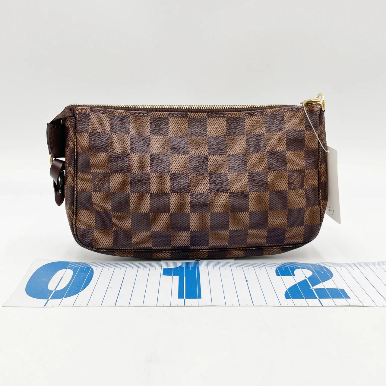 LV DAMIER POCHETTE ACCESOIRE view 3