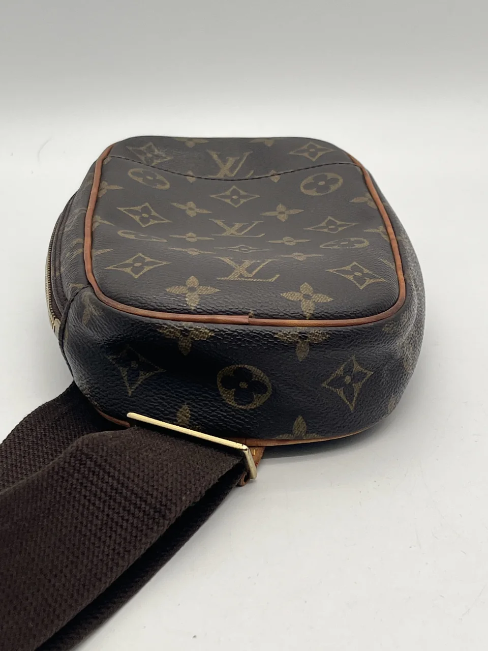 LV MONOGRAM POCHETTE GANGE view 8