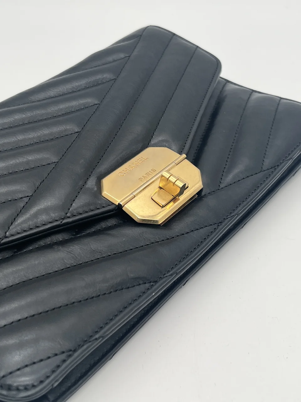 CHANEL LAMB SKIN CHAIN SHOULDER BAG photo 6