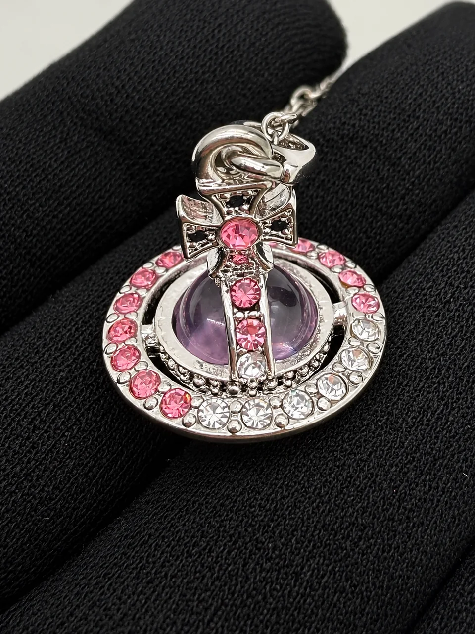 VIVIENNE WESTWOOD ORB NECKLACE (PINK)