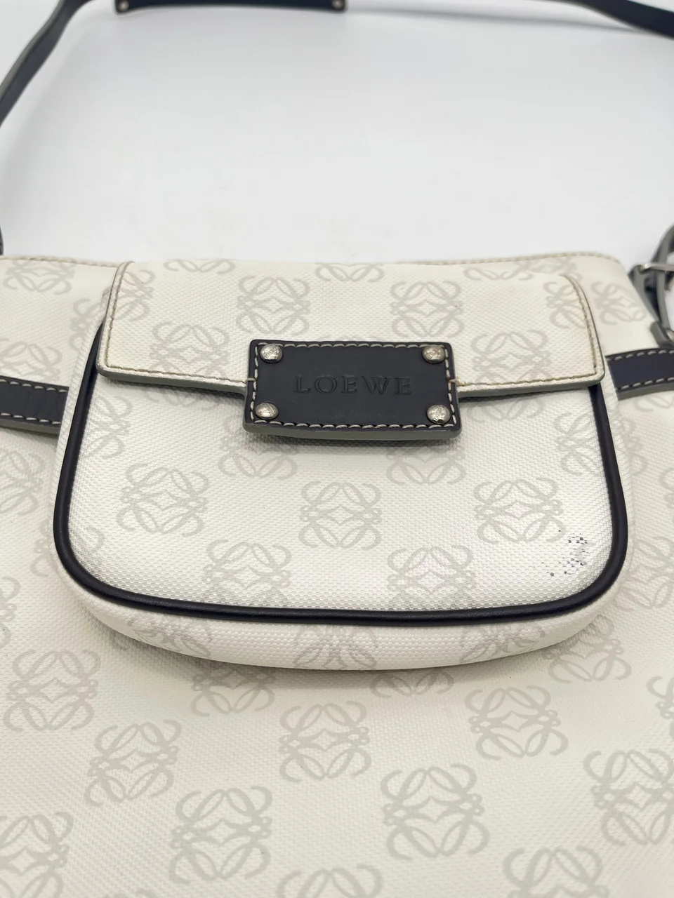 LOEWE ANAGRAM SHOULDER BAG view 3