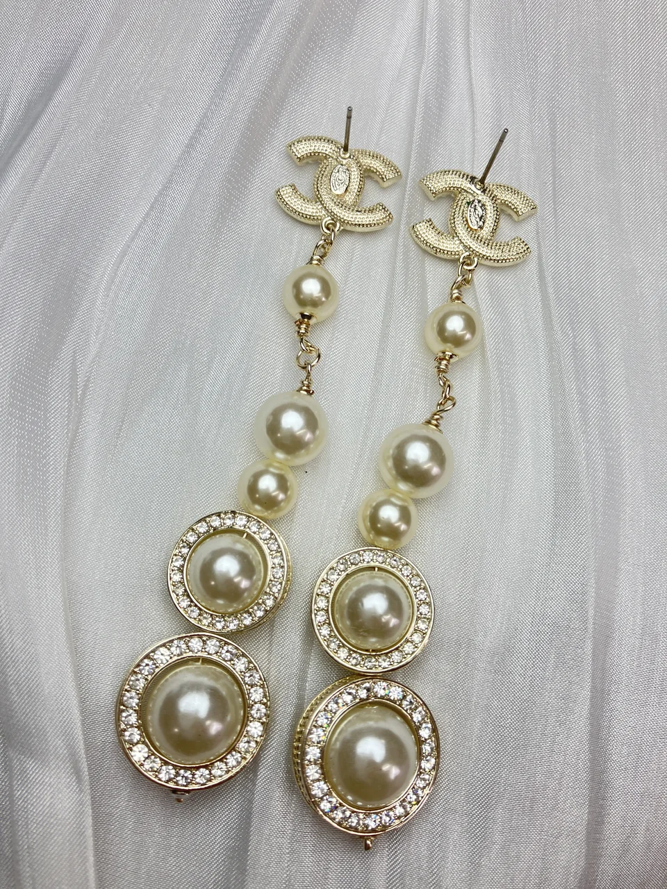 CHANEL EARRINGS view 8