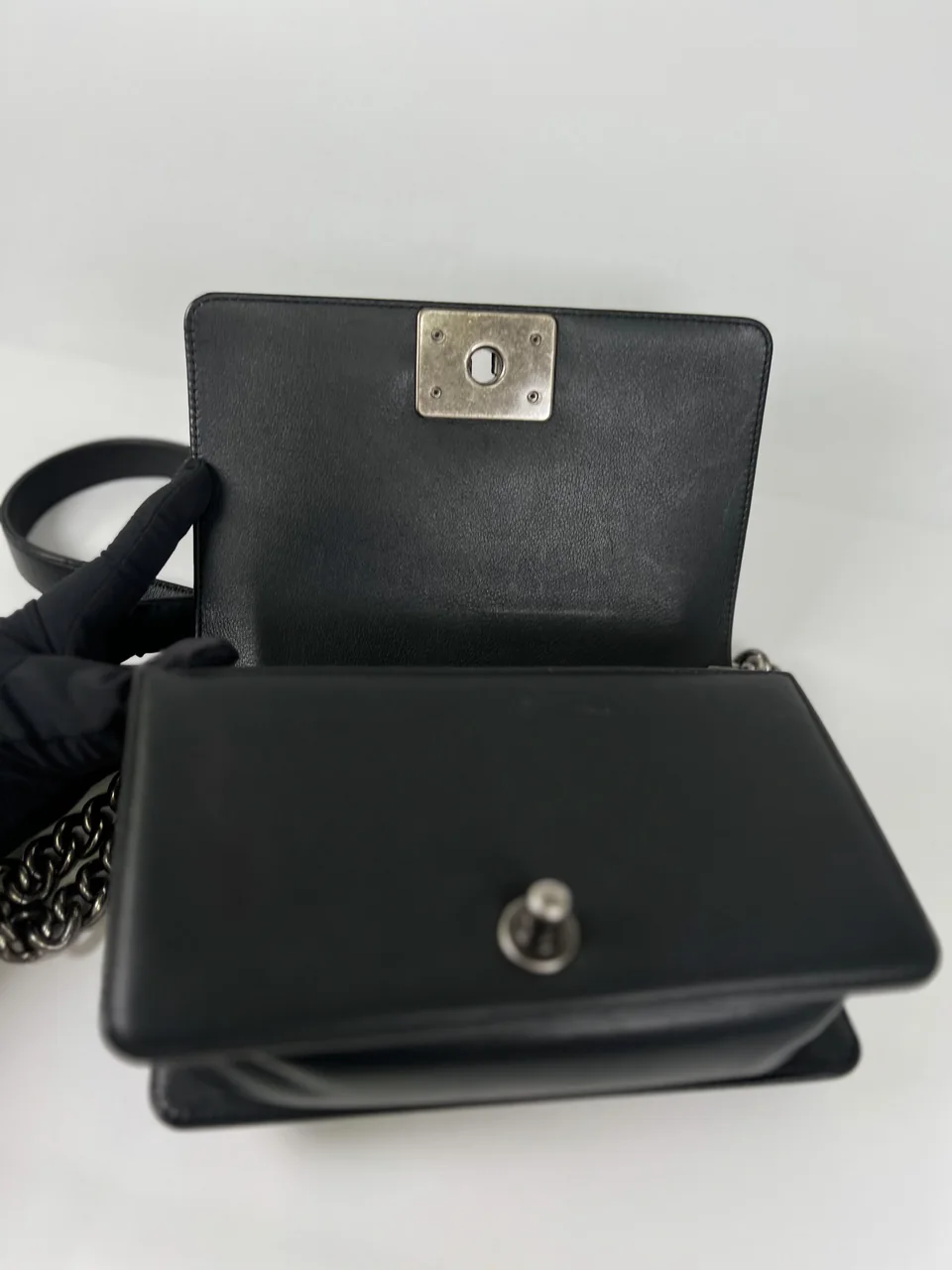 CHANEL LAMB SKIN LE BOY (26 SERIAL CODE) view 17