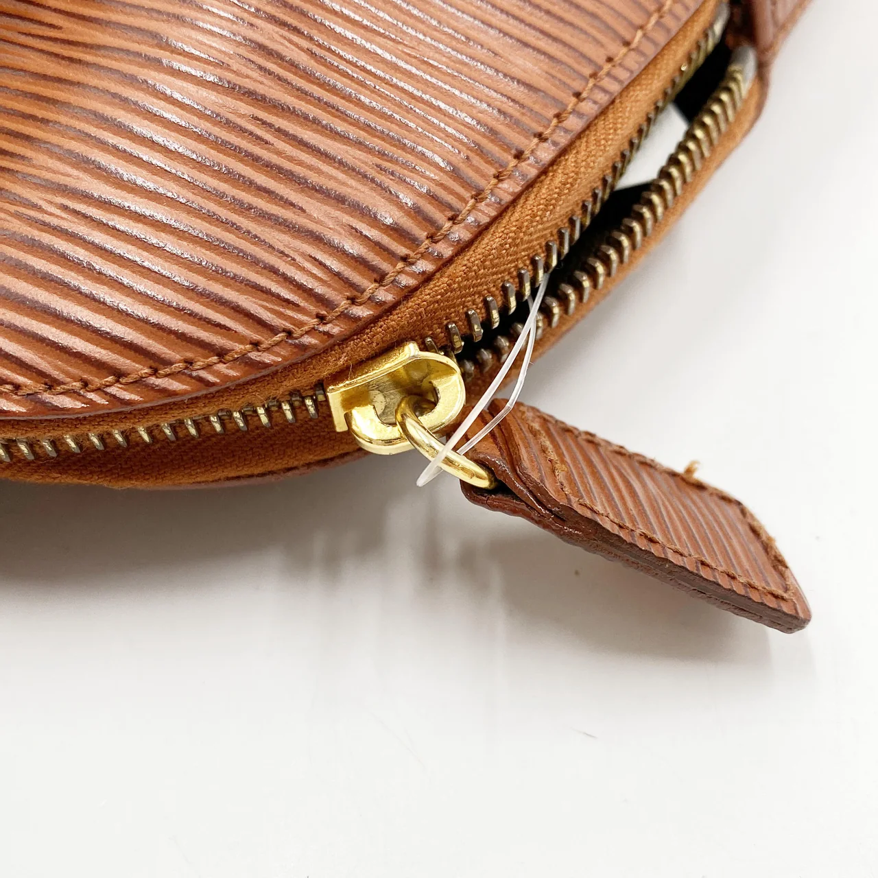 FENDI HANDBAG (BROWN) view 5