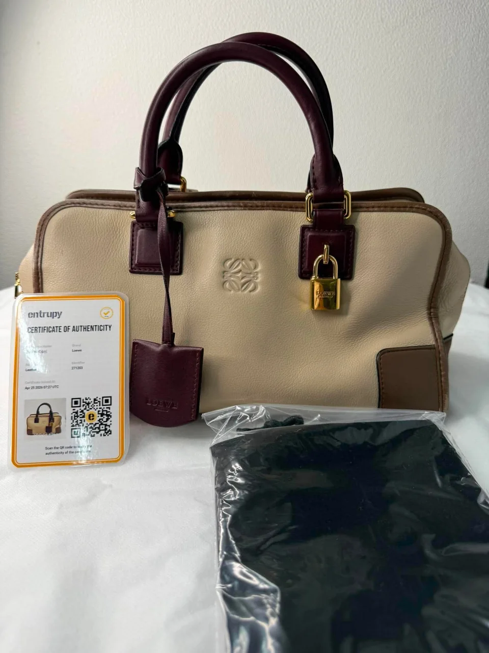 LOEWE AMAZONA 28