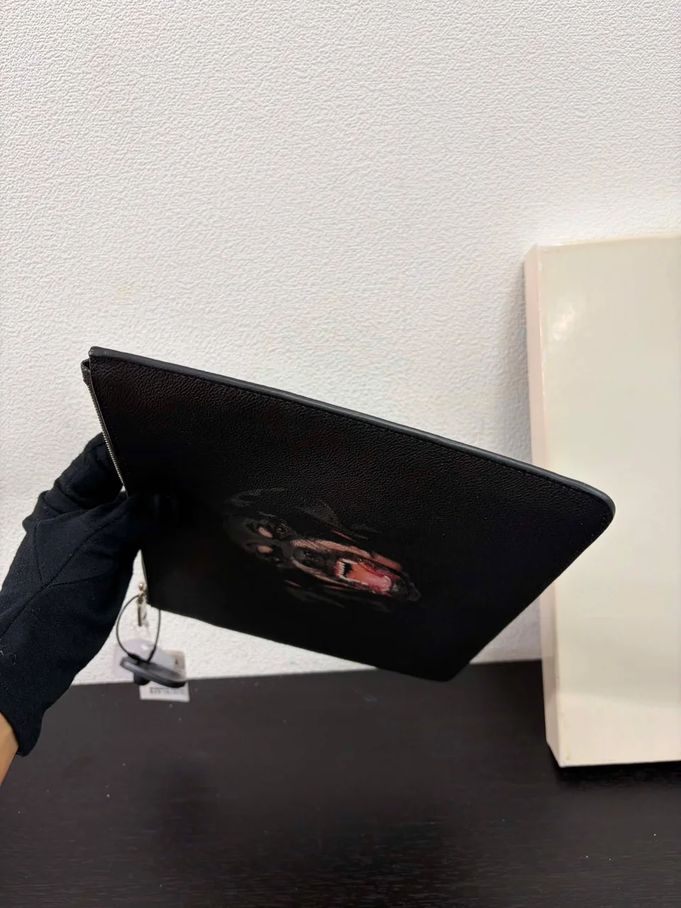 GIVENCHY CLUTCH BAG (BLACK) view 4