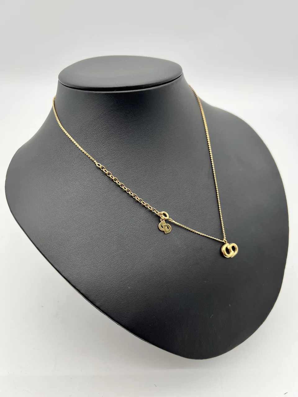 BM-23 3052-03 DIOR NECKLACE view 4