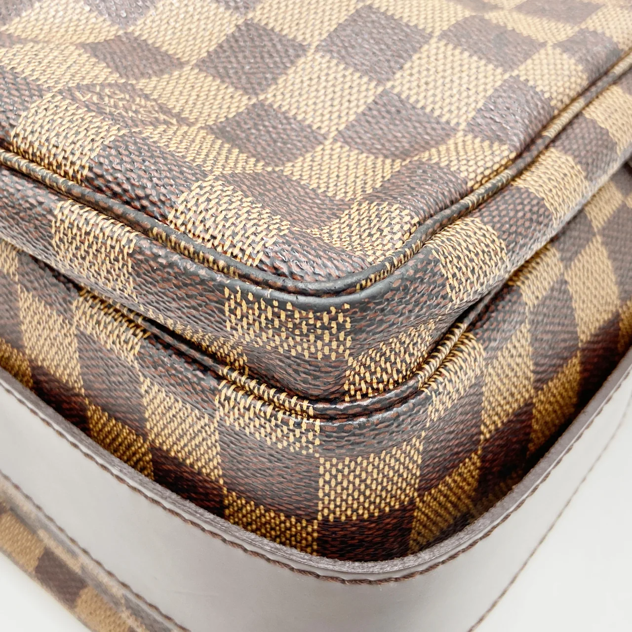 LV DAMIER NAVIGLIO view 5