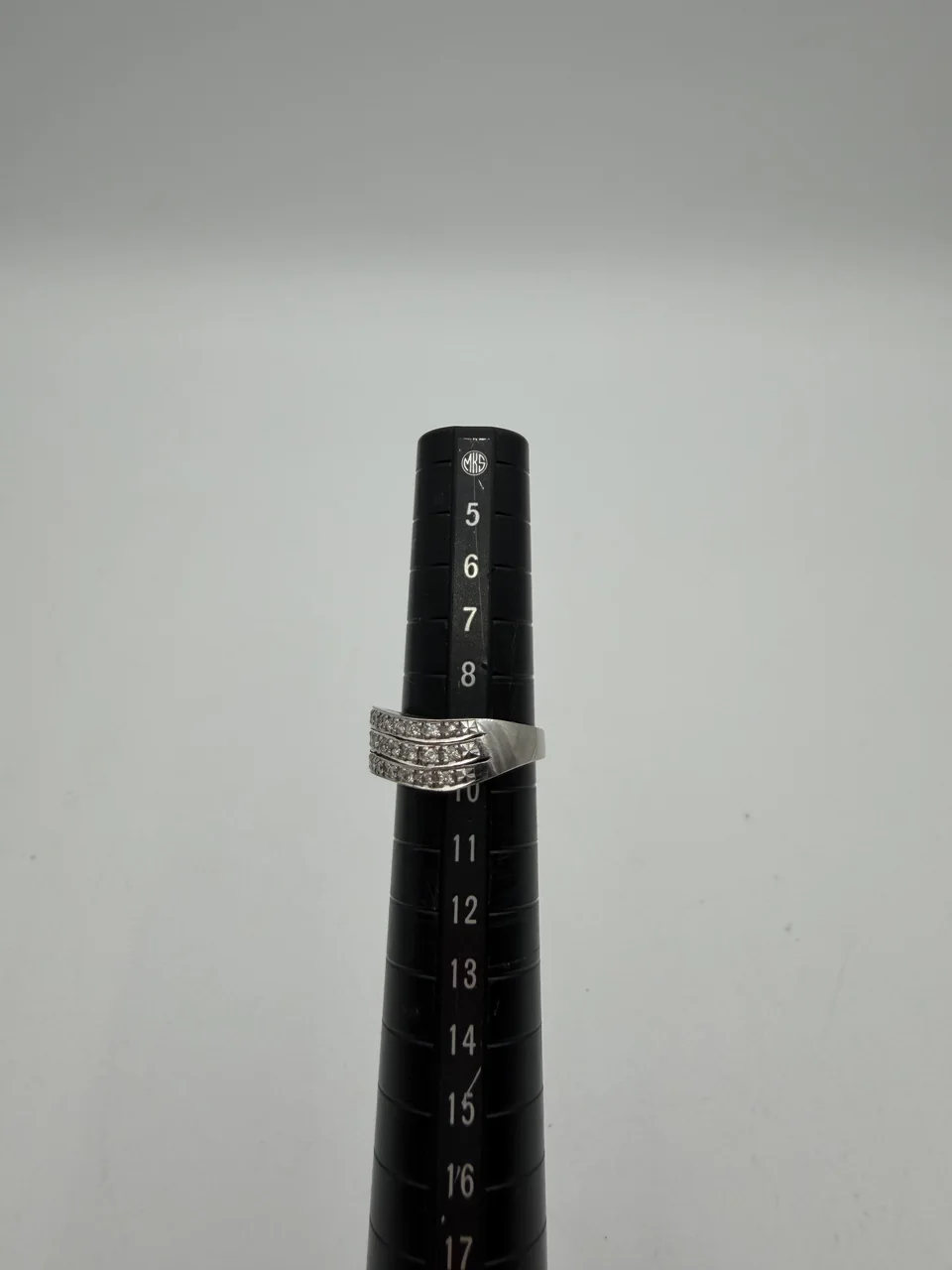 PT900 DIAMOND RING FD0.33CT 5.3G hover