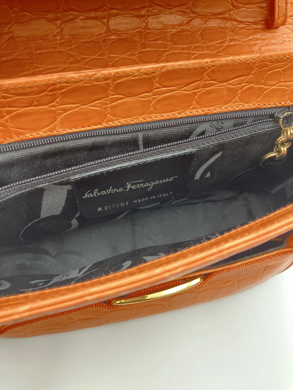SALVATORE FERRAGAMO VARA TWO-WAY BAG view 16