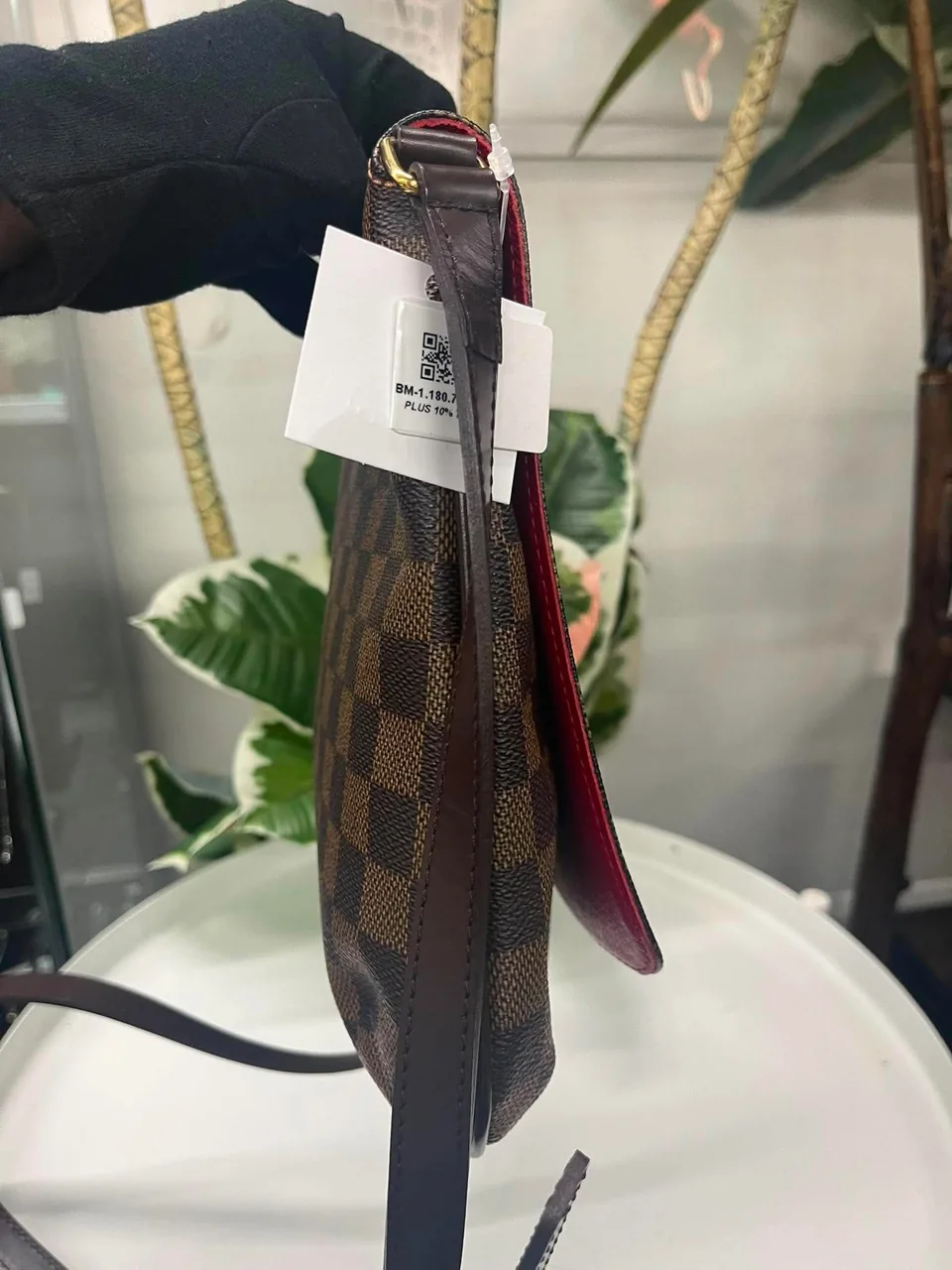 LV DAMIER MUSETTE TANGO LONG view 9