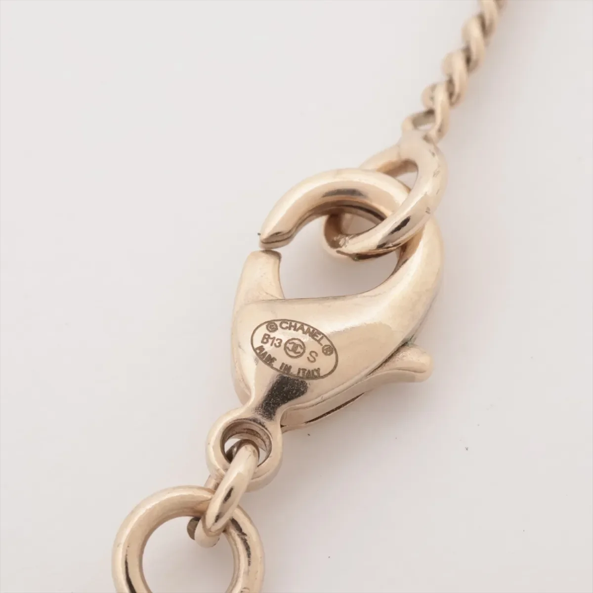 CHANEL COCO MARK BATELASSE NECKLACE view 5