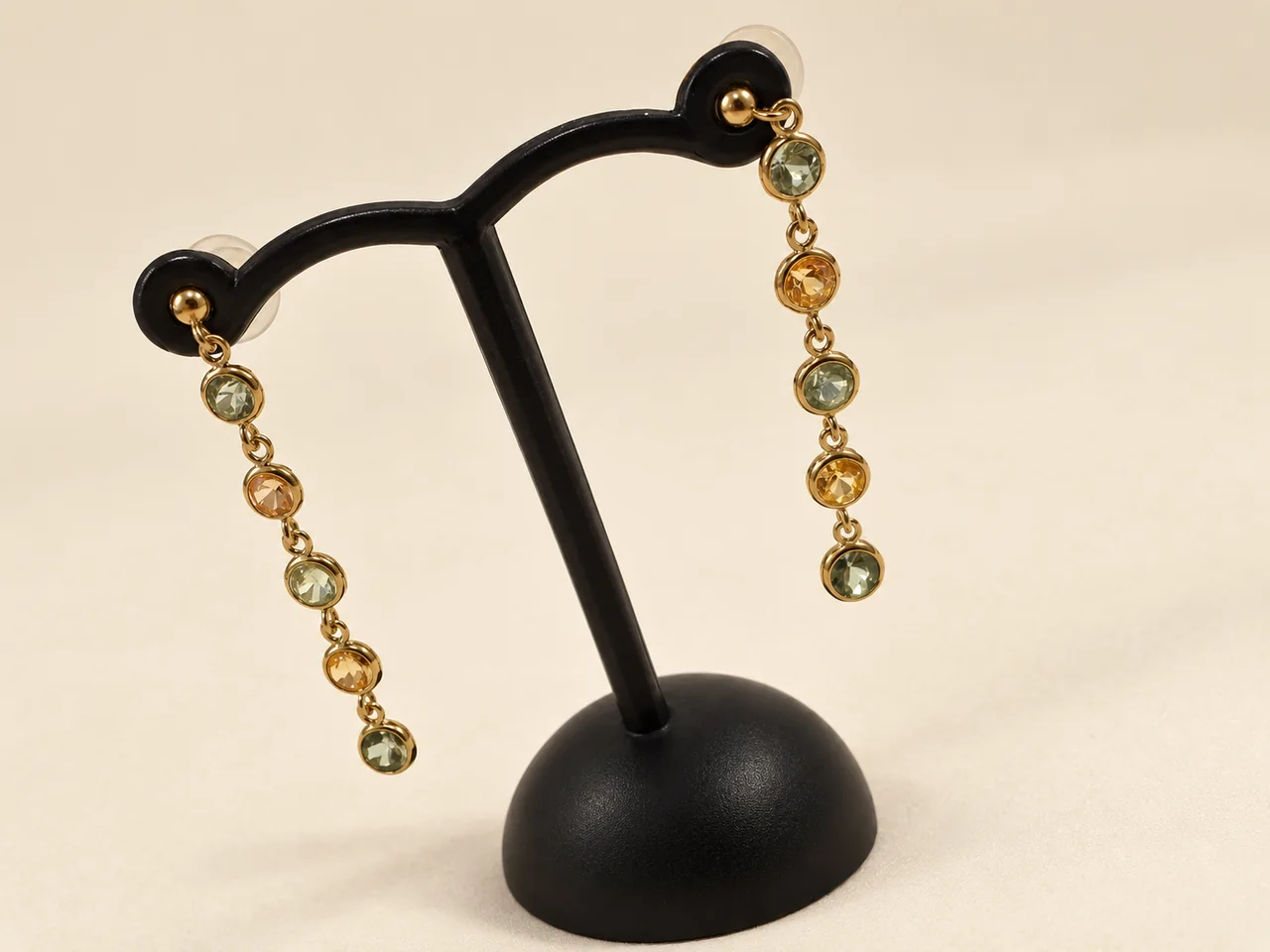 K18 SAPPHIRE EARRINGS (1.71CTS 1.15G) hover
