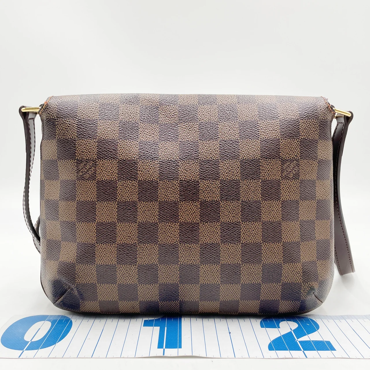 LV DAMIER MUSETTE TANGO LONG view 3