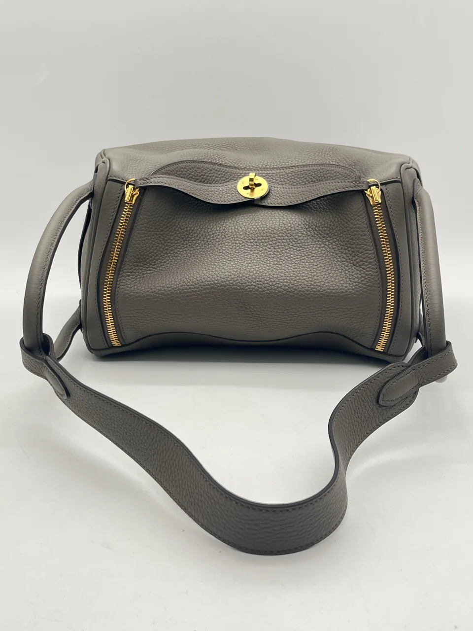 HERMES LINDY 30 (TAURILLON CLEMENCE, GRIS ETAIN, Y STAMP) view 3
