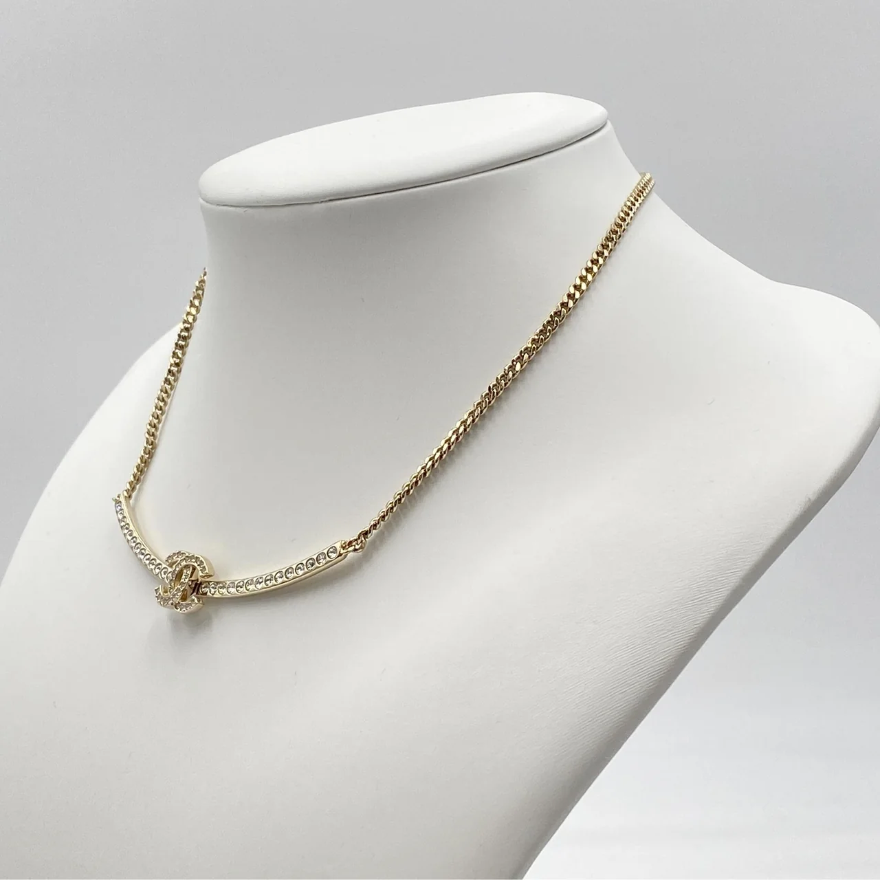 CHANEL COCO MARK NECKLACE view 4