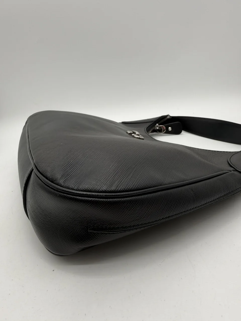 SALVATORE FERRAGAMO HANDBAG (BLACK) view 4
