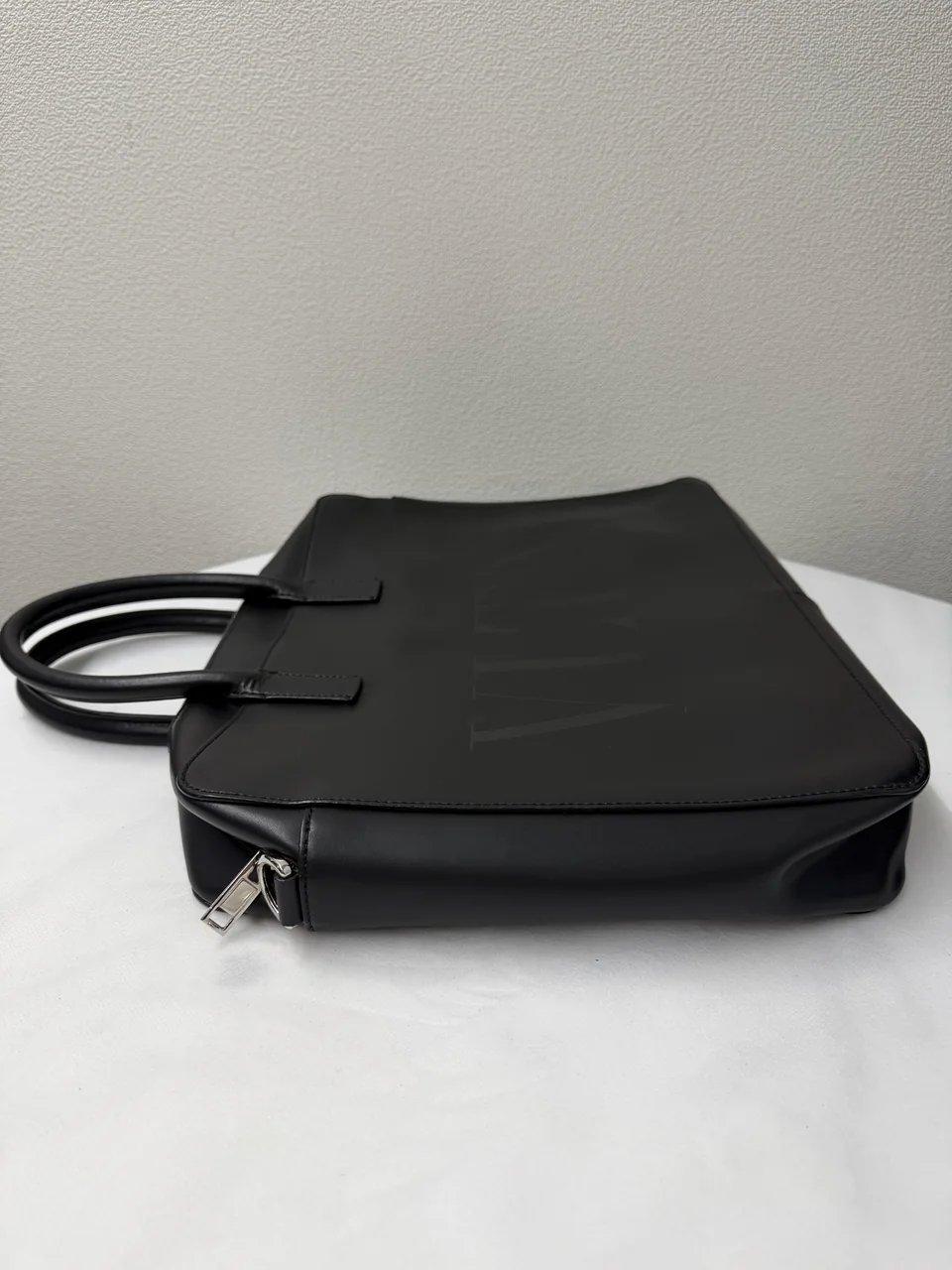 VALENTINO TOW-WAY BAG (BLACK) view 4