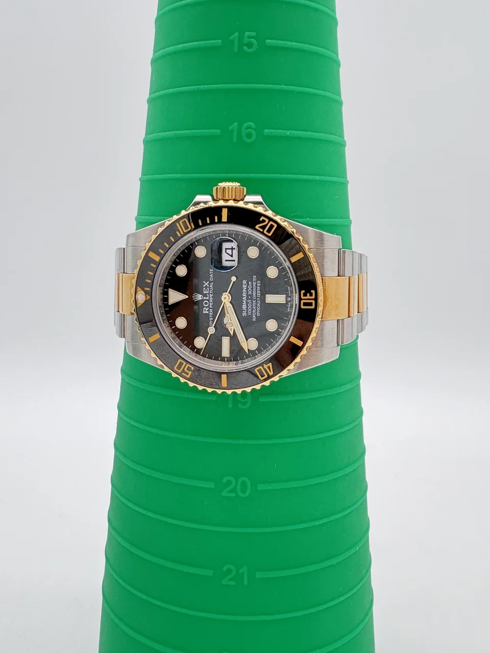 Rolex Submariner Date 126613LN 585U65Y4 Automatic SS/YG Black view 12