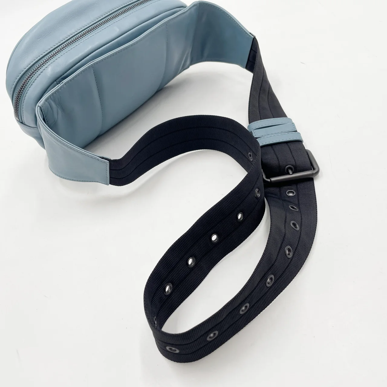 BOTTEGA VENETA INTRECCIATO BODY BAG (BLUE) view 6