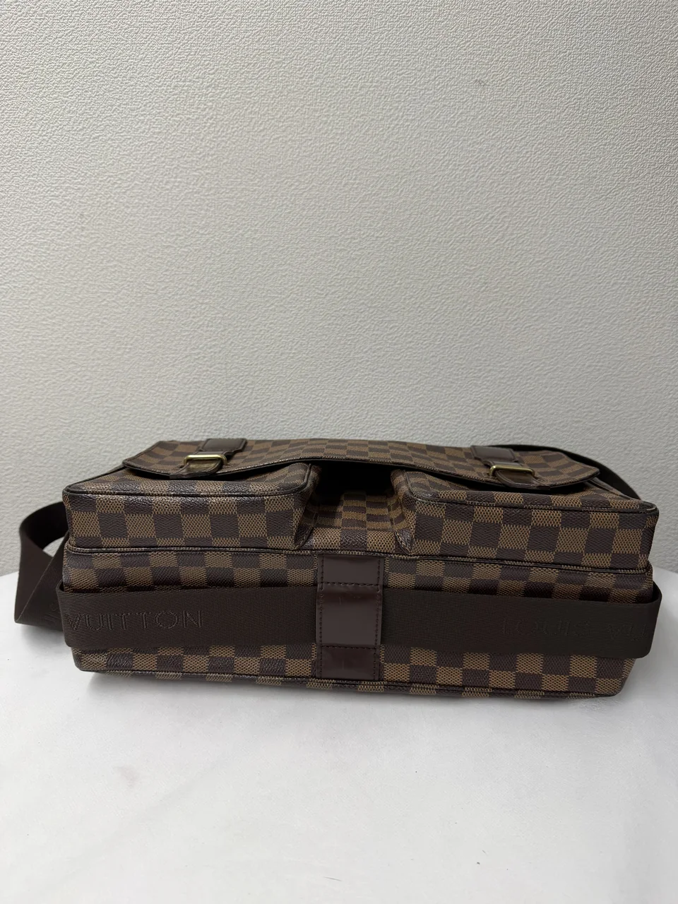 LOUIS VUITTON BAG view 5
