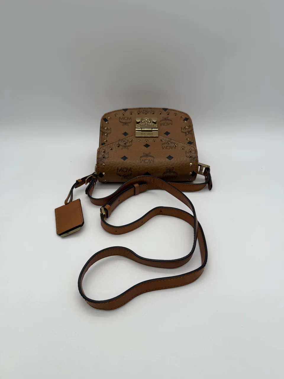 MCM STUDS SHOULDER BAG (BROWN) view 8