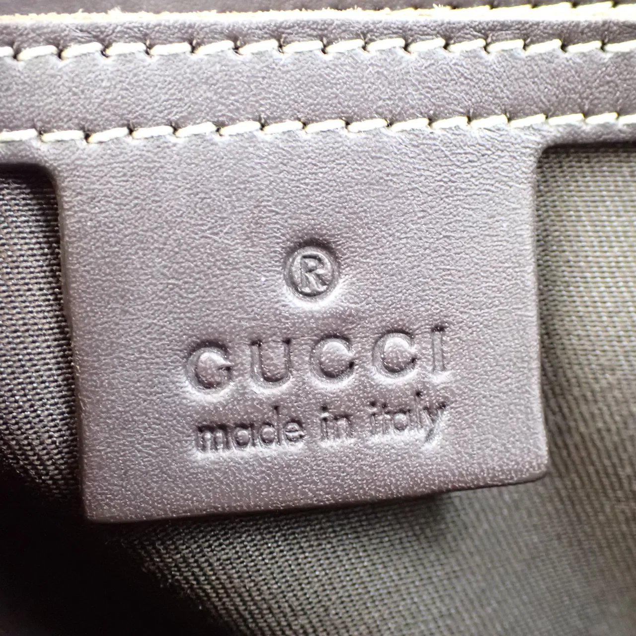 GUCCI GG PLUS SHOULDER BAG (BROWN) view 8