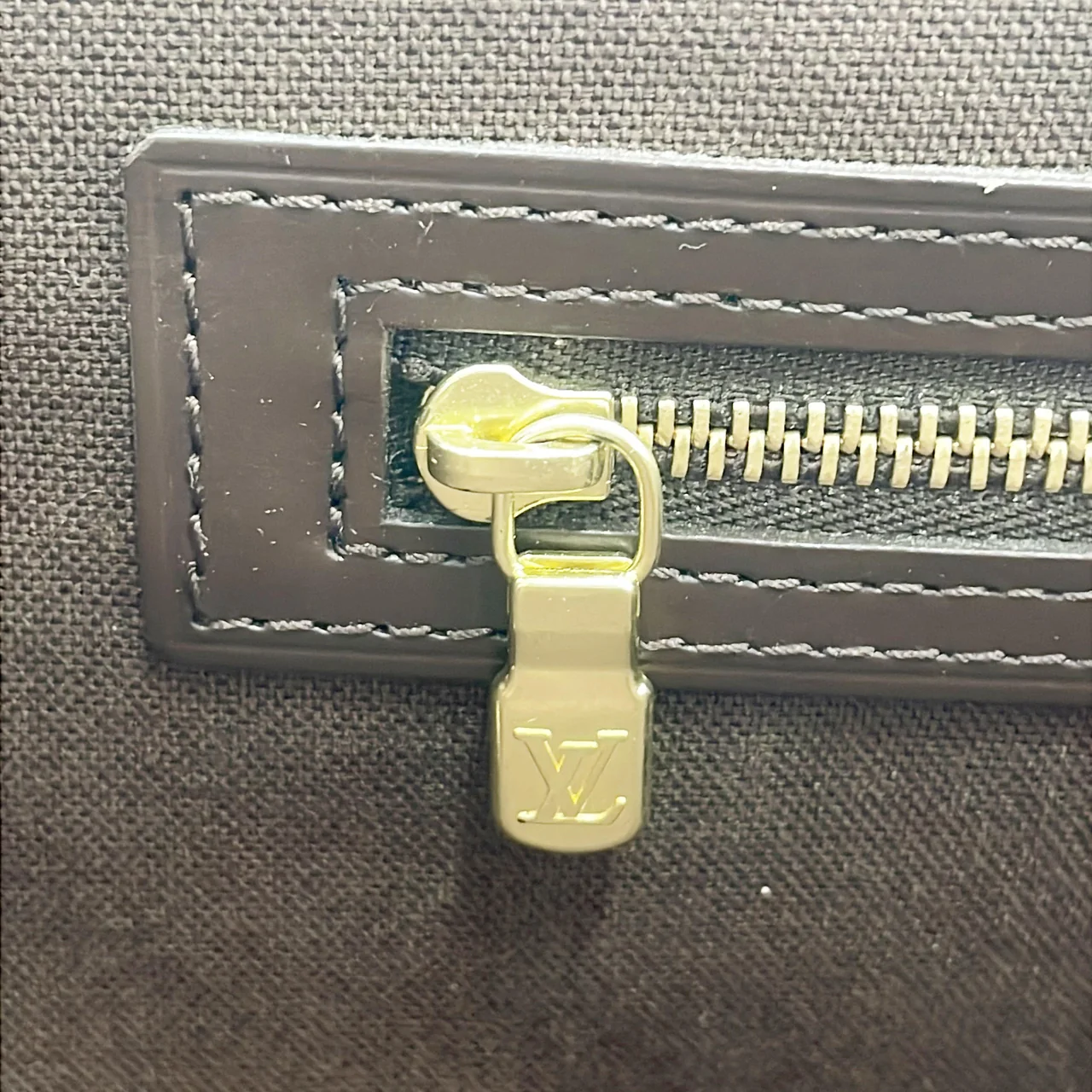 LV DAMIER BASTILLE view 4