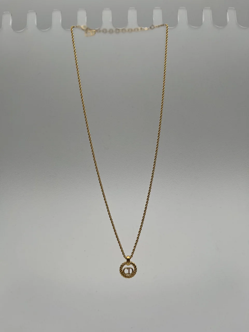DIOR LOGO TWIST CIRCLE NECKLACE view 7