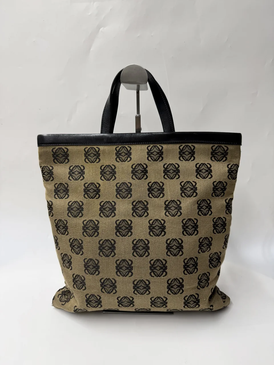 LOEWE ANAGRAM HANDBAG view 4