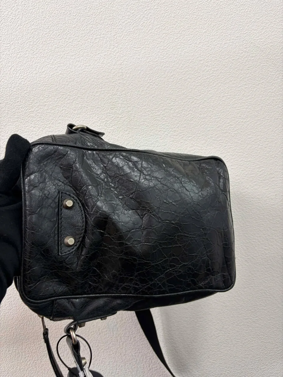 BALENCIAGA SHOULDER BAG (BLACK) photo 4