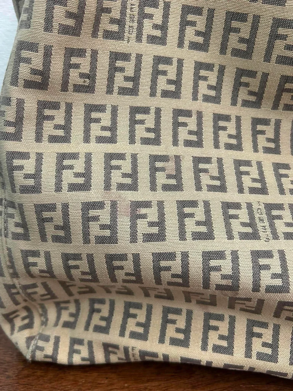 FENDI ZUCCHINO HANDBAG (BEIGE) hover