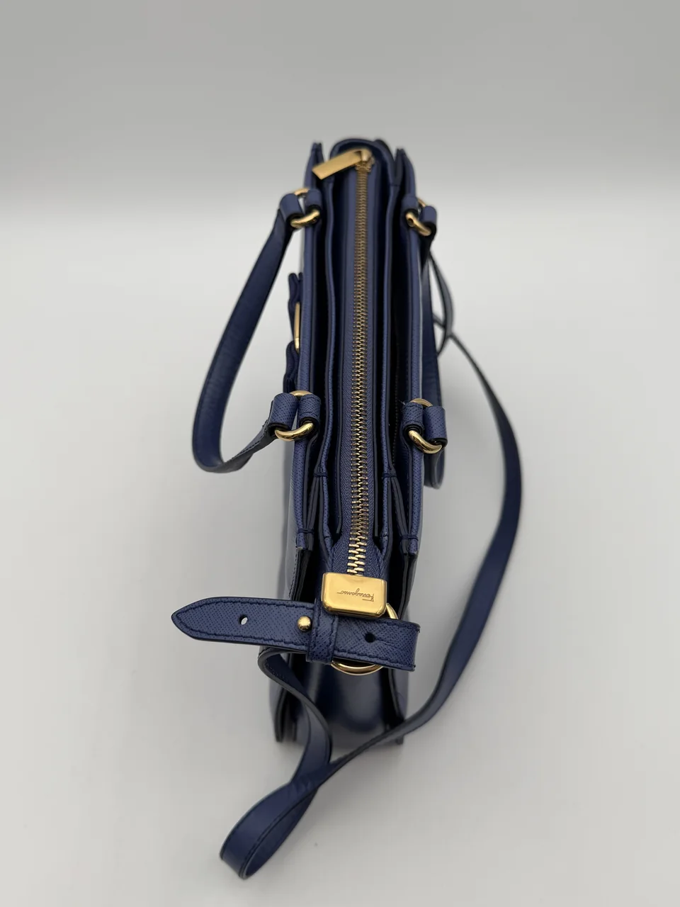 SALVATORE FERRAGAMO VARA RIBBON HANDBAG BLUE) view 5