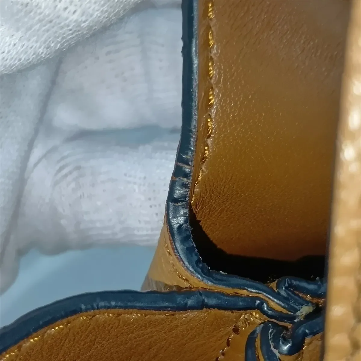 PRADA VITELLO DAINO HANDBAG (BROWN) view 11