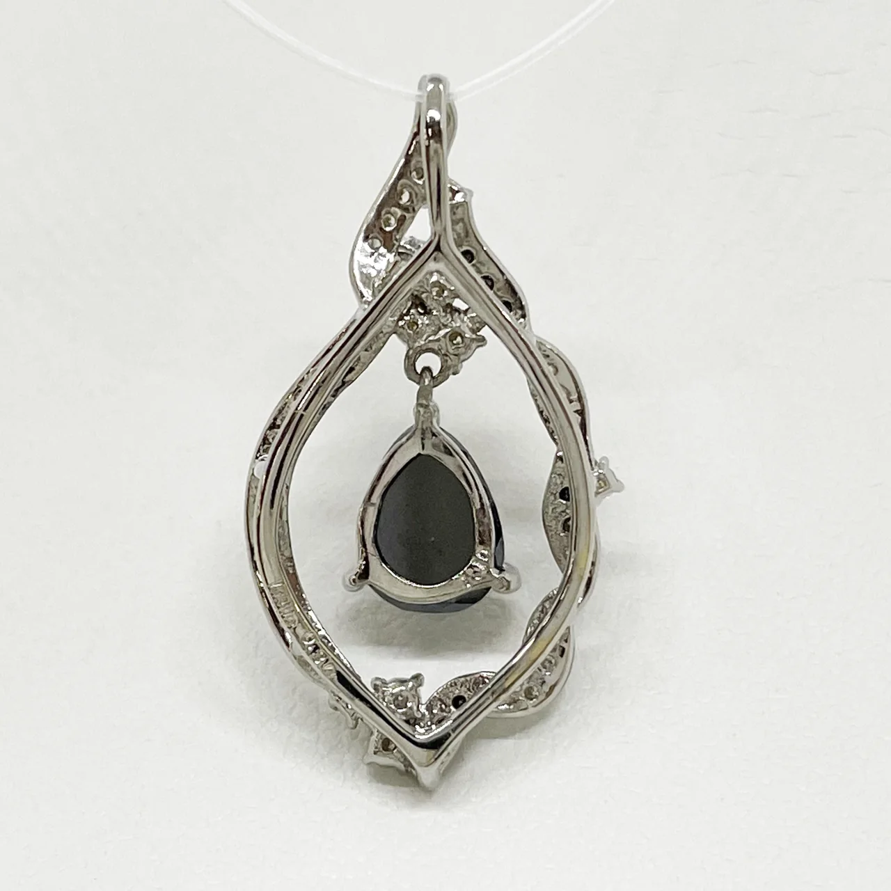 K18WG BLACK DIAMOND NECKLACE BD1.16CTS FD0.30CT 2.3G view 4