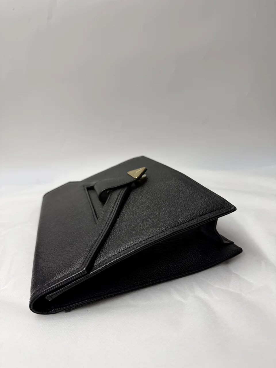 SAINT LAURENT CLUTCH BAG (BLACK) view 9