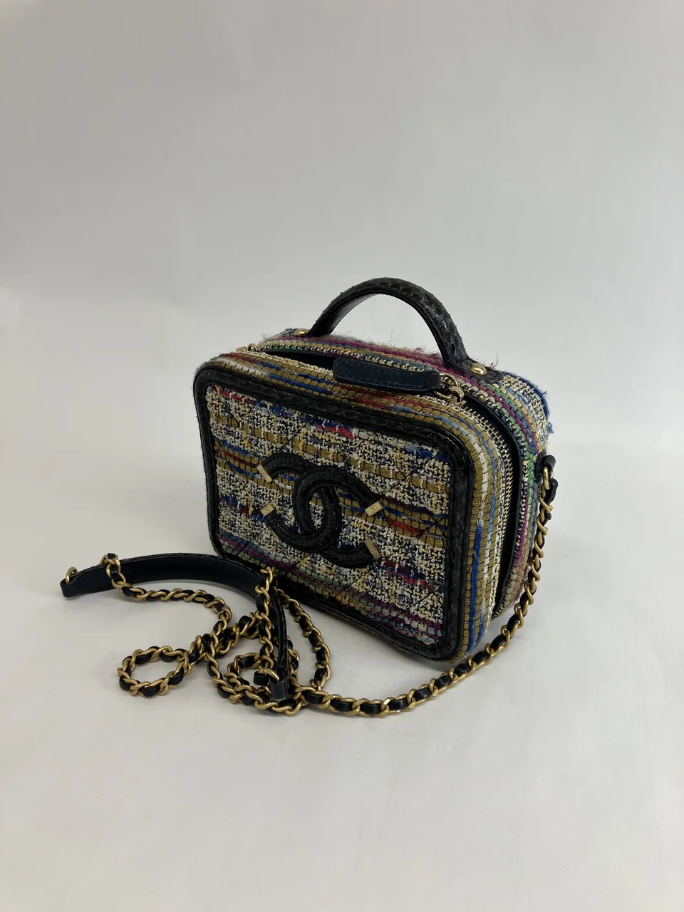 CHANEL CC FILIGREE (25 SERIAL CODE) view 5