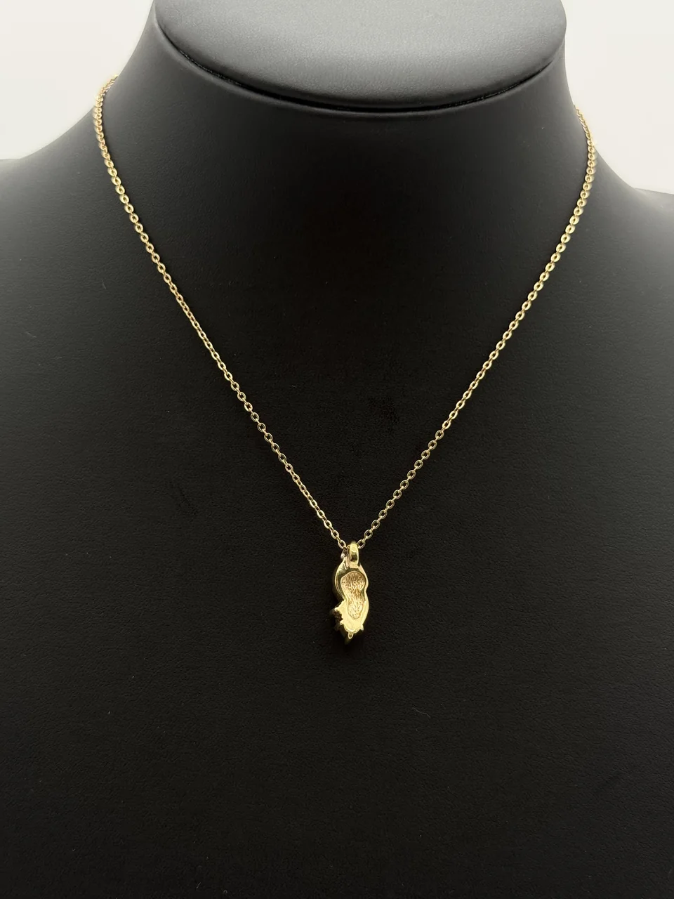 DIOR NECKLACE view 3