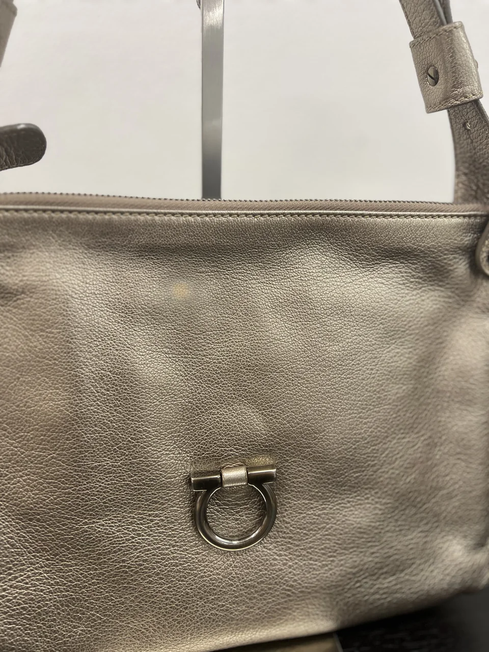BM-5 120-7 SALVATORE FERRAGAMO HANDBAG view 3