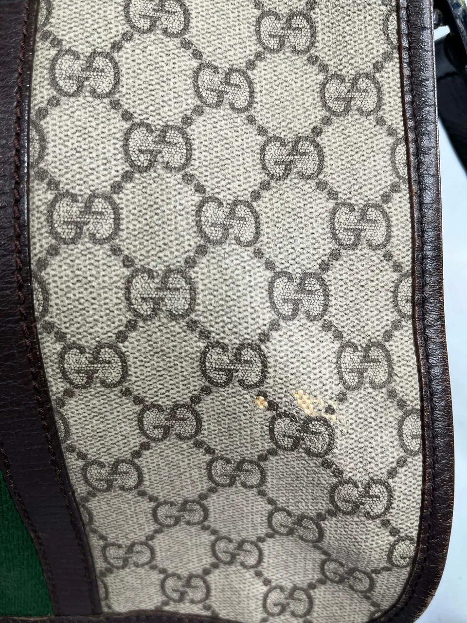 GUCCI GG SUPREME SHOULDER BAG view 5