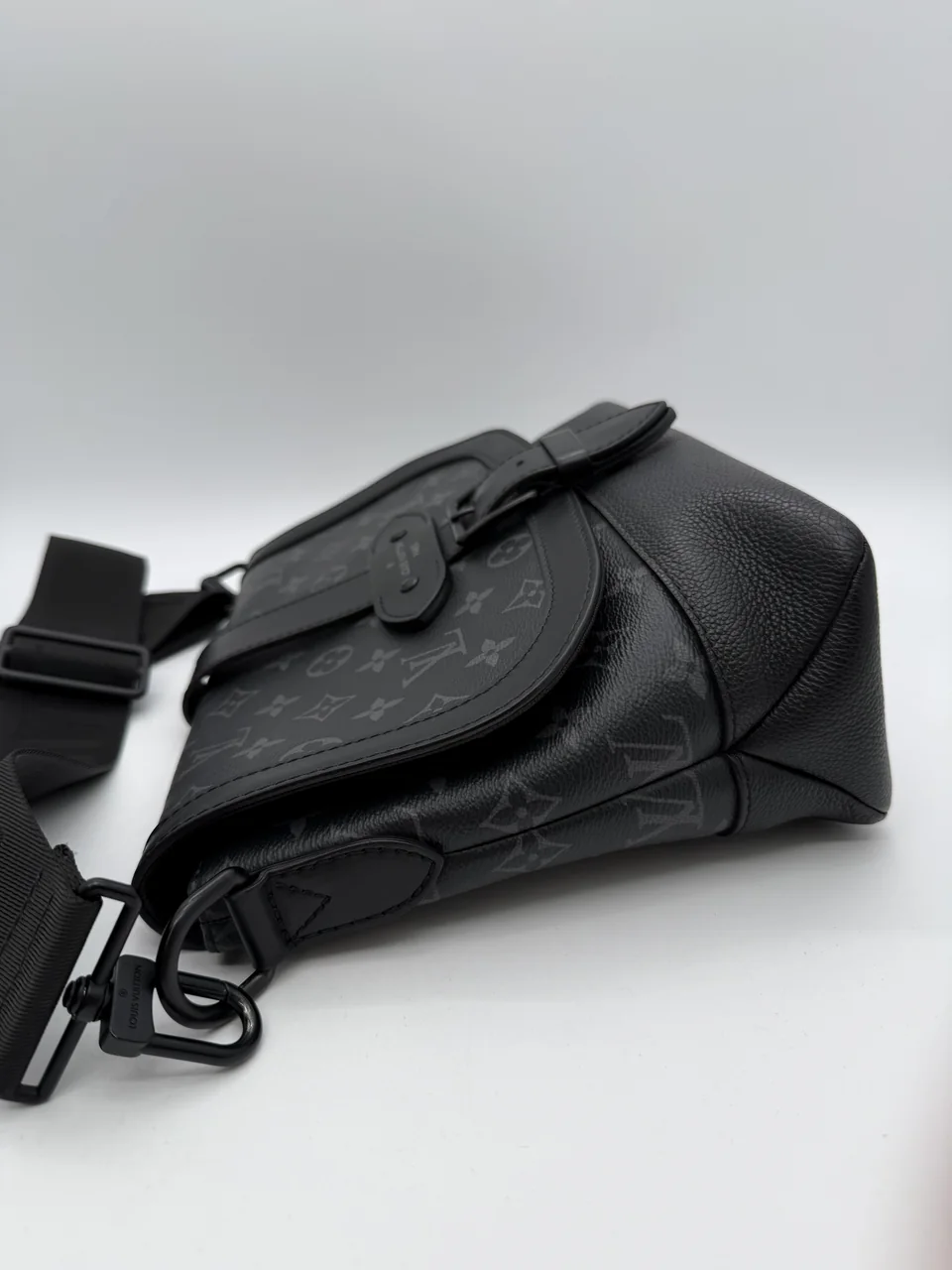 LV MONOGRAM ECLIPSE SAUMUR MESSENGER view 13