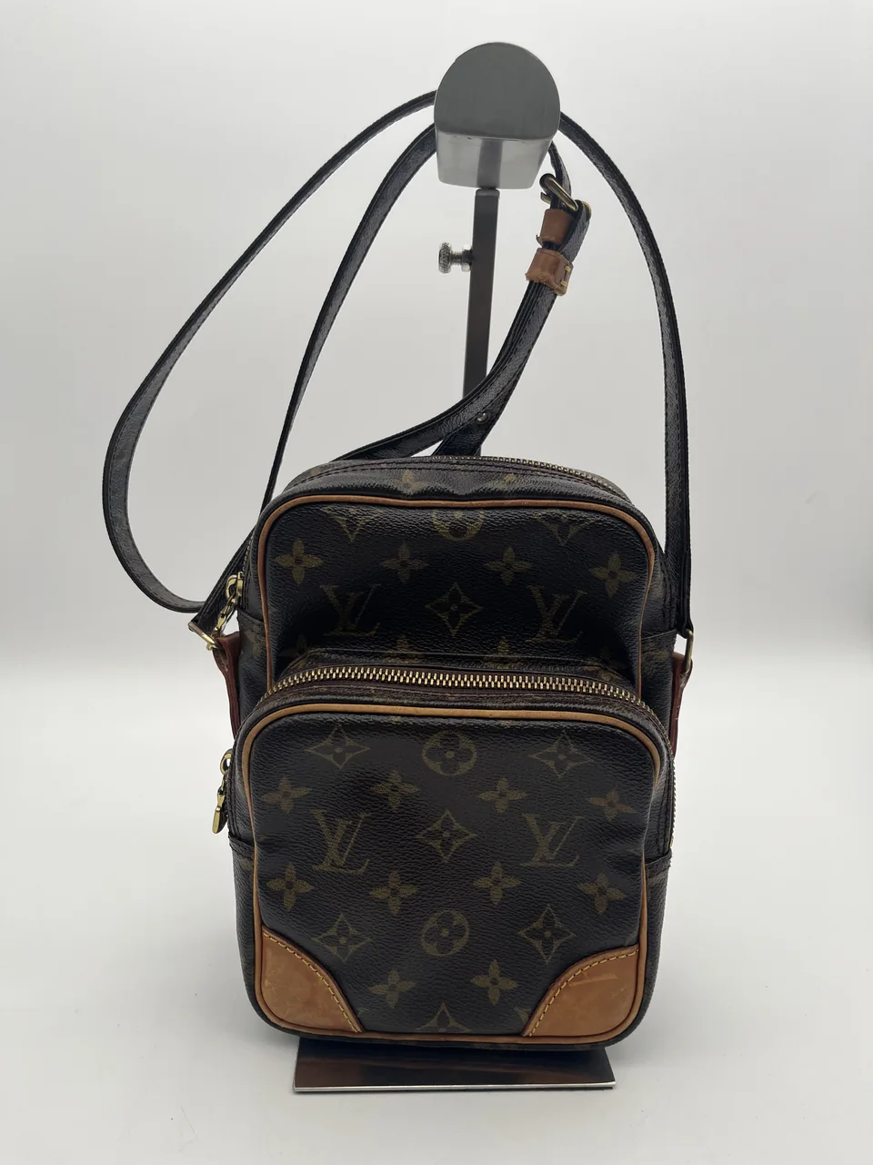 LV MONOGRAM DANUBE