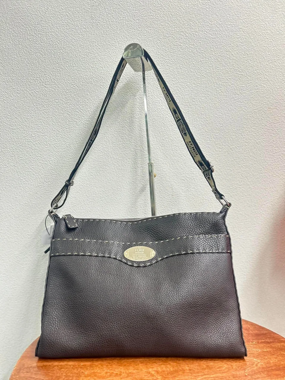 FENDI SELLERIA SHOULDER BAG photo 4