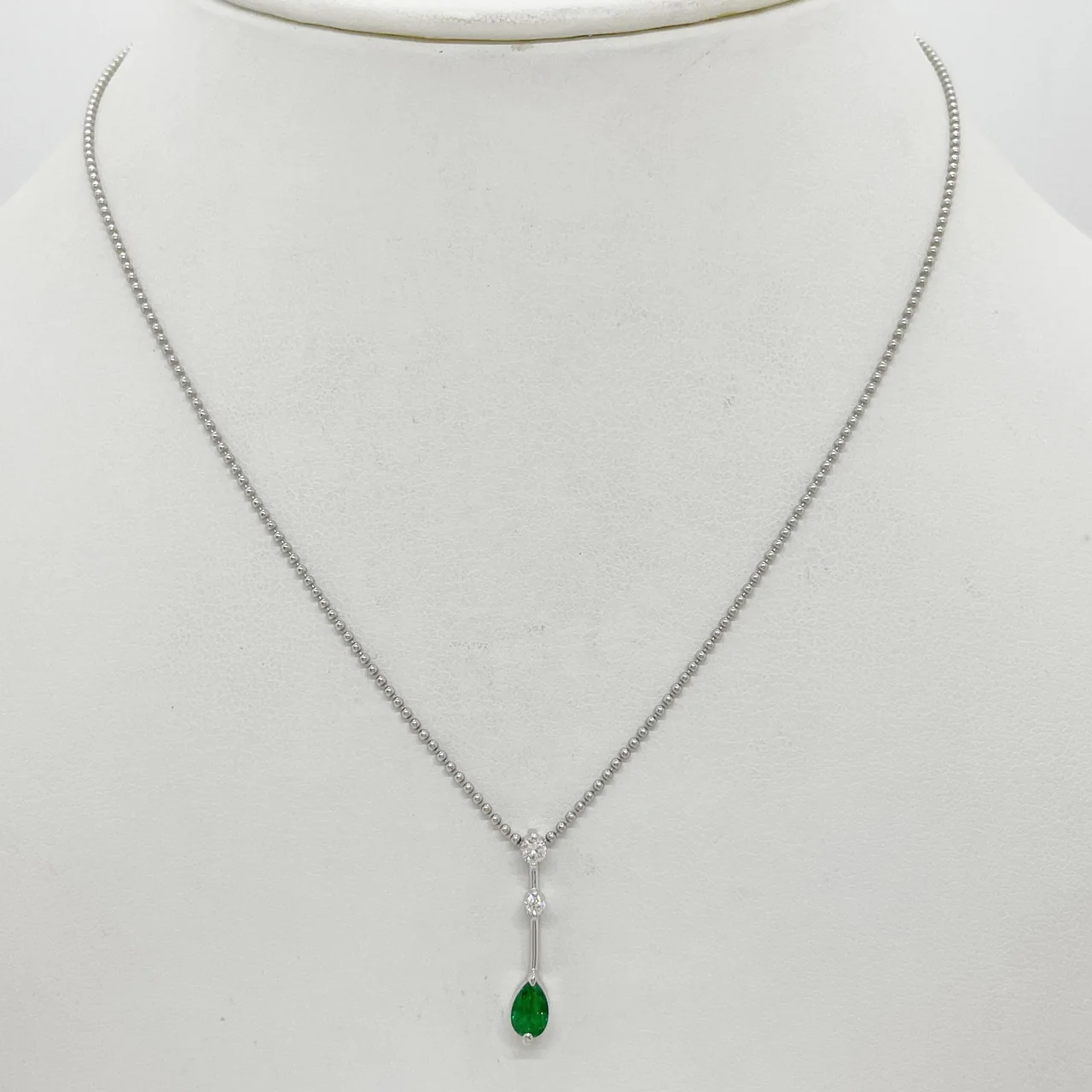 PT900/PT850 EMERALD NECKLACE E0.39CT FD0.11CT 4.7G hover