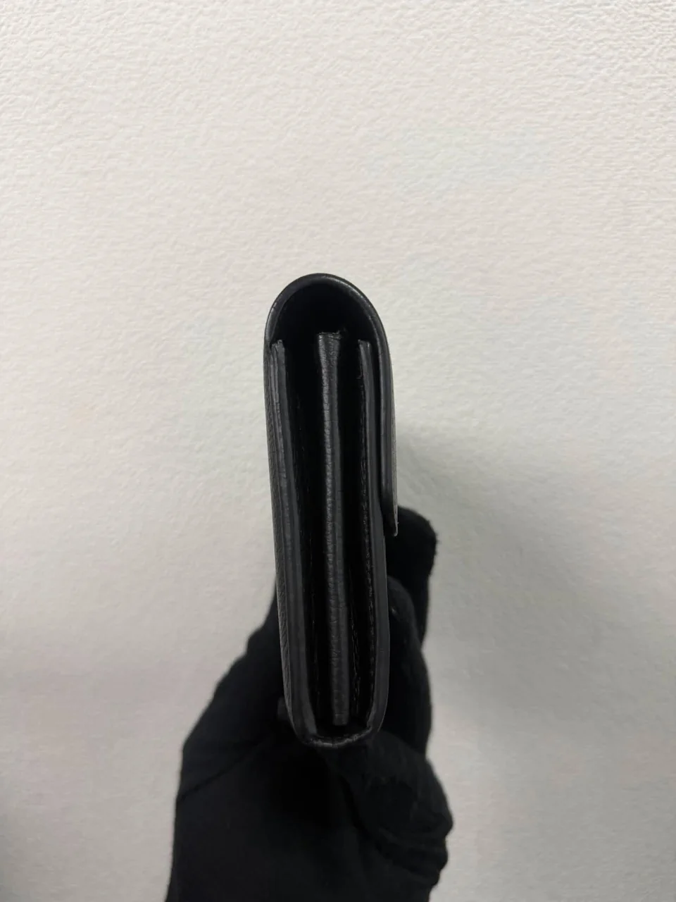 LV PORTEFUILLE LOCK ME (BLACK) photo 9