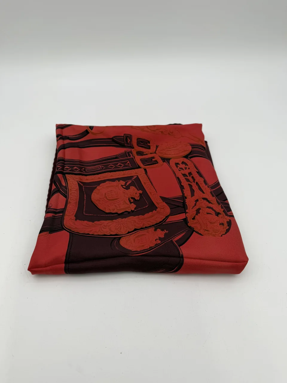 AY-8 200-10 HERMES SCARF hover