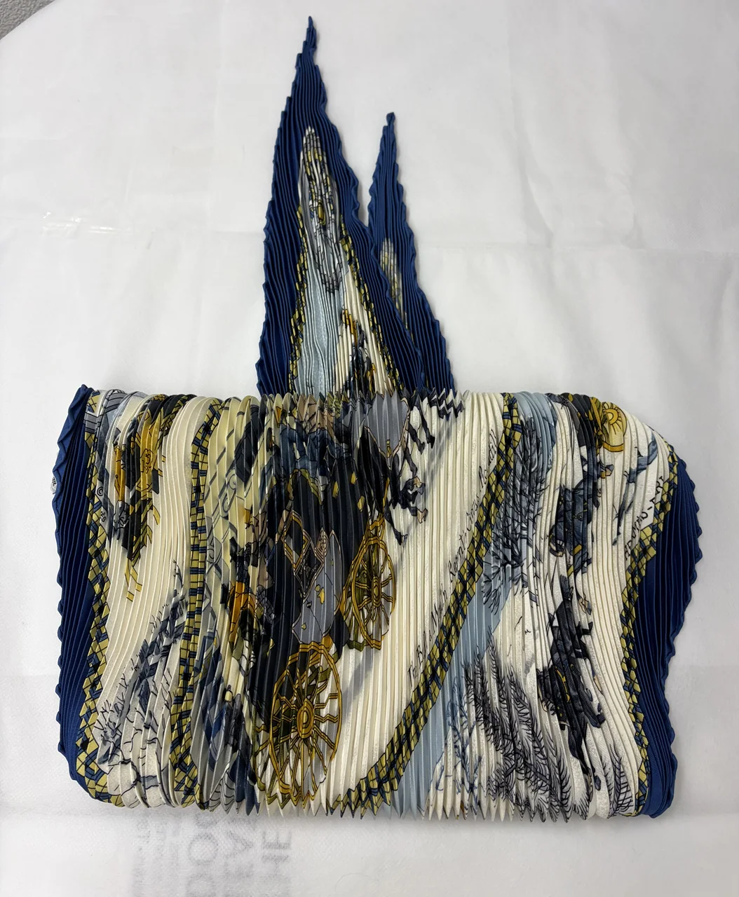 HERMES SCARF hover