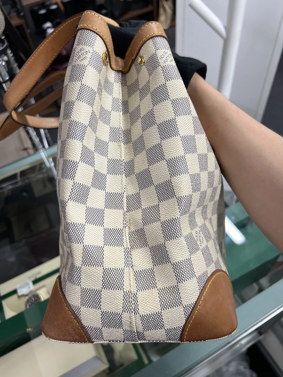 LV AZURE HAMPSTEAD MM photo 9