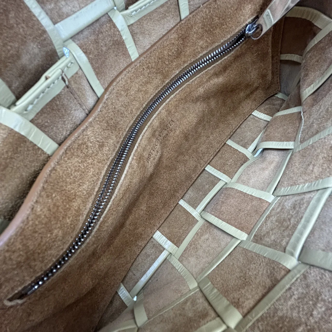 BOTTEGA VENETA MAXI INTRECCIATO CASSETTE CROSSODY view 7